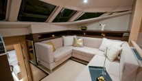 DAMRAK Lounge